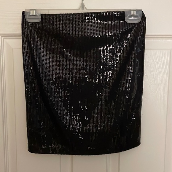 Love Ady Sequin Skirt Sz xs - Picture 1 of 2